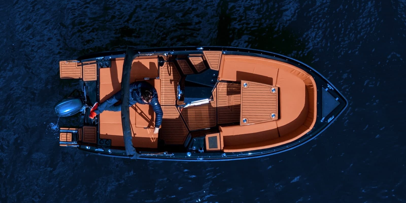 Texas 575 seen from above on the water
